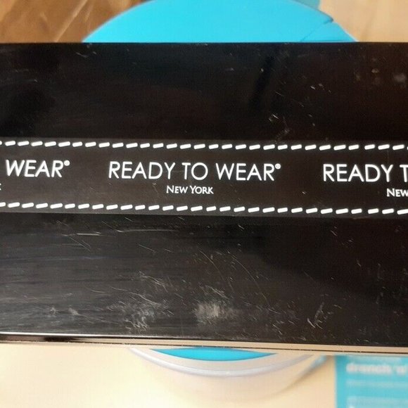 Ready To Wear GLAM COLLECTION Face Compact - Picture 3 of 3